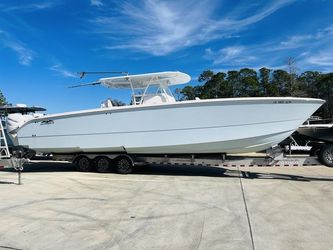 40' Invincible 2018 Yacht For Sale